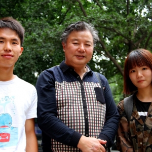 南京大學(xué)五“言”六色團(tuán)隊(duì)走進(jìn)涼山