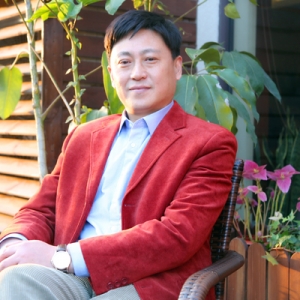 中國書畫院副院長：周萍