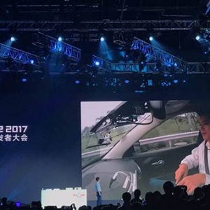 百度CEO李彥宏乘無人駕駛汽車上五環   北京交警已介入調查