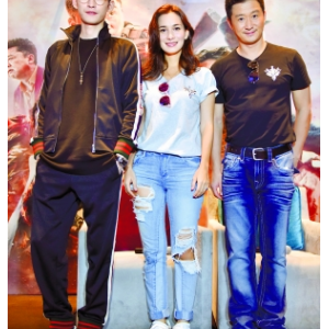 吳京《戰狼2》發布會接受采訪：只是恰好戳中觀眾