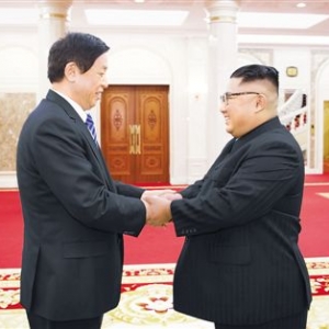栗戰書會見金正恩轉交習近平總書記親署函