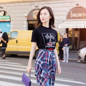當舒暢碰上劉亦菲，董鄂妃還是輸給了神仙姐姐，果然身高是硬傷！