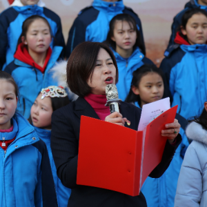 新疆博樂市第五中學(xué)2019元旦臉譜藝術(shù)狂歡節(jié)拉開帷幕