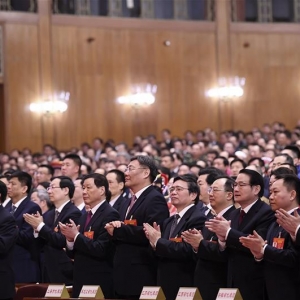 十三屆全國(guó)人大二次會(huì)議舉行第三次全體會(huì)議
