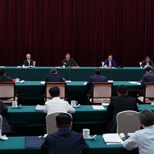 習近平在江西考察并主持召開推動中部地區崛起工作座談會時強調 貫徹新發展理念推動高質量發展 奮力開創中部地區崛起新局面