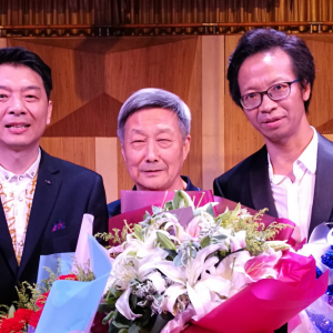 “師恩如歌” 陳嶺、張艷林獨唱音樂會在上海東方藝術中心成功舉行