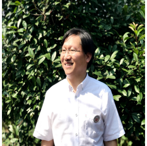 萍鄉市辭賦學會會長助理兼執行秘書長馮慶懷楹聯輯
