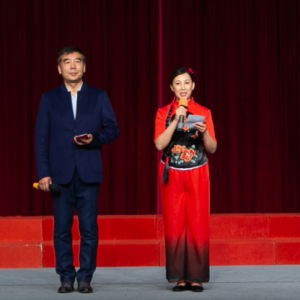 上海市老年大學(xué)浦東分校舉行民族歌劇班匯報演出音樂會