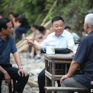脫貧攻堅重點劇目34集電視劇《花繁葉茂》在央視播出