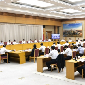 持續發力穩增長！上海市委季度工作會上，李強、龔正明確三季度重點