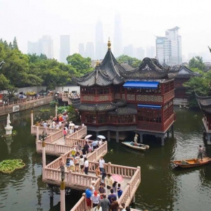 太神了！上海81歲老爺叔復刻了一座“小城隍廟”！縮小縮小再縮小~