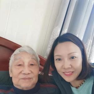 唐云夫婦趕往南通探望劉松林會(huì)長(zhǎng)
