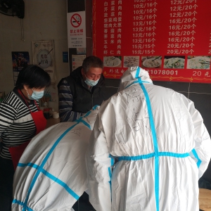 不留盲區、不空死角——松江區經開區城管中隊全力做好街面疫情防控排查工作