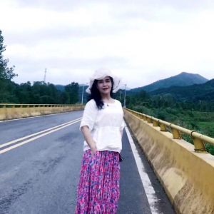 鄧清：夢中的海（外四首）